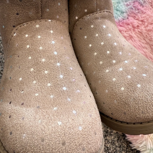 Cozy Tan Kids Boots with Faux Fur Lining - Picture 6 of 6